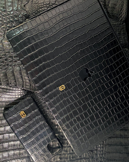 Carbon Black Macbook Alligator Case